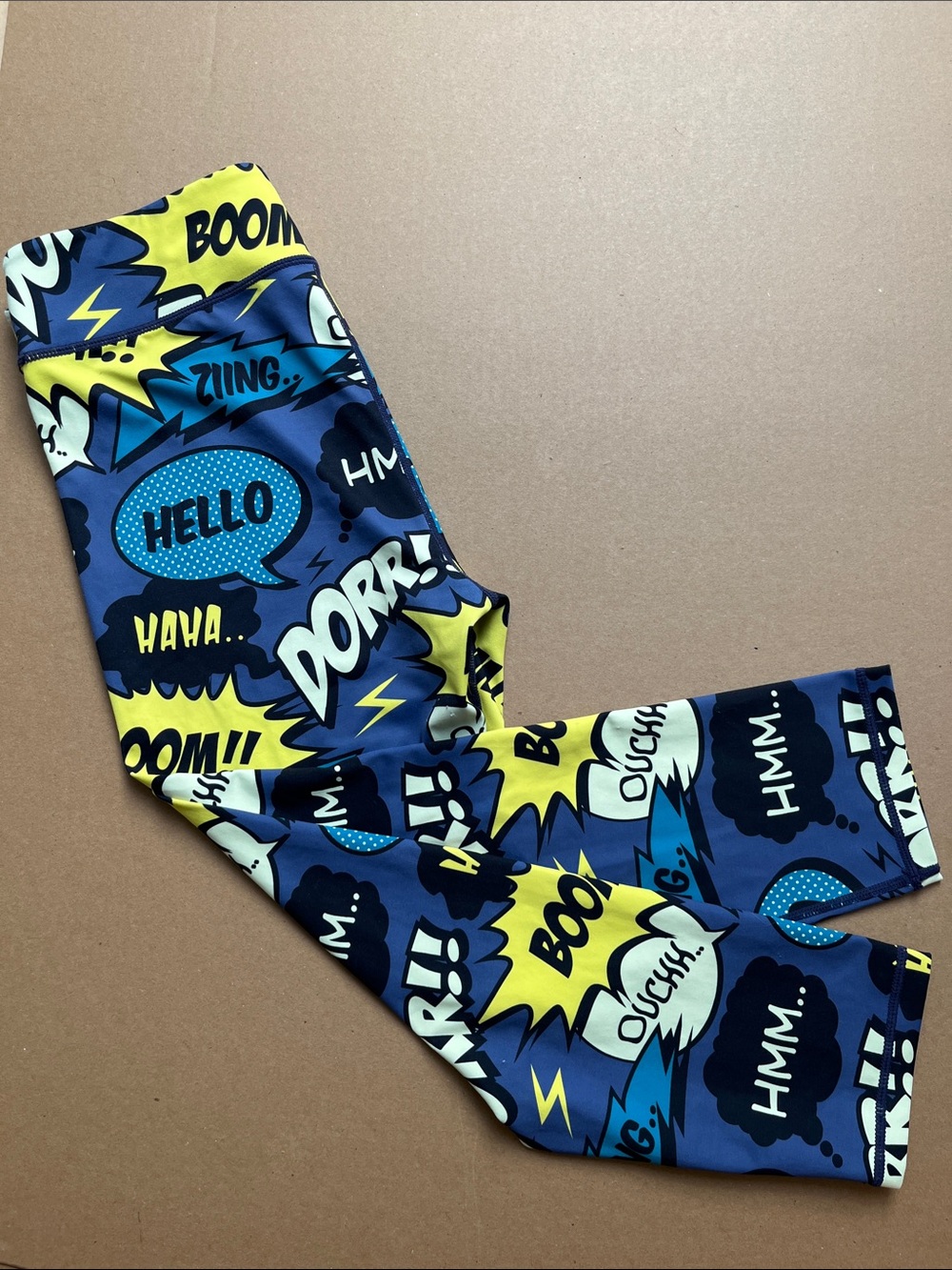 ConstantlyVaried Gear Comic RETIRED Comic Book Pop Art Capri Workout Leggings L
